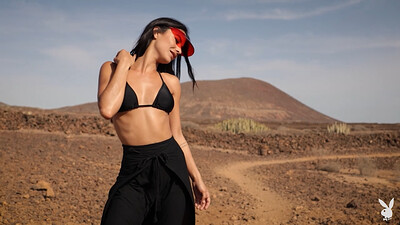 Black haired angel Clara dazzles us with her nubile body in the desert