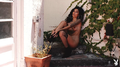 Inked beauty Hades gets out of lingerie to reveal her astonishing body